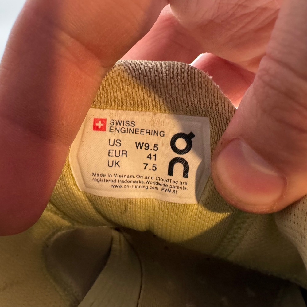 On Running Cloudswift Womens 9.5 Hay Leaf Green Road Running Shoes Helion - Picture 8 of 8